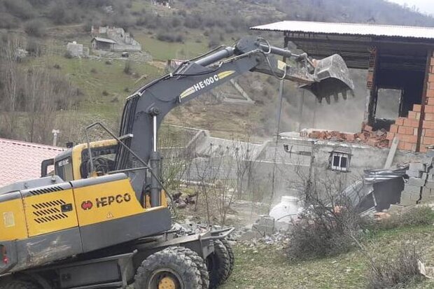 تخریب ۶ فقره ساخت و ساز غیر مجاز در منطقه «اشنه در» دماوند