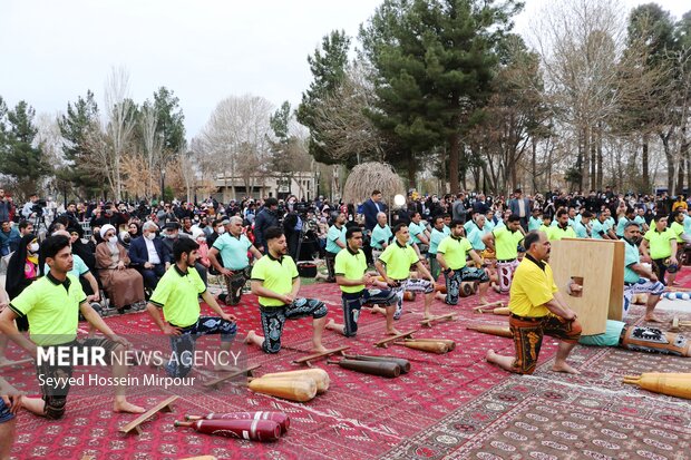 احتفال بعيد النيروز في مقبرة حكيم أبو القاسم الفردوسي