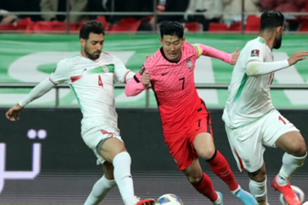 تصاویری از دیدار تیم‌های ملی فوتبال ایران و کره جنوبی