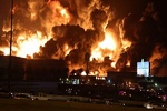 VIDEO: A massive fire in Saudi Aramco after Yemen’s attack