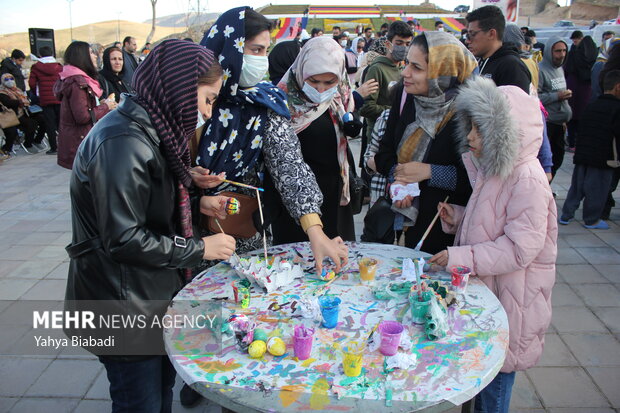 جشنواره نوروزی تخم مرغ رنگی کرمانشاه