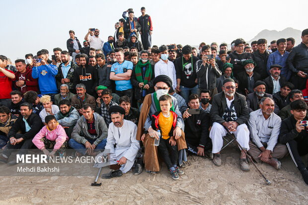 جشن نوروز افغانستانی های مقیم قم با برگزاری مسابقه سنتی کشتی