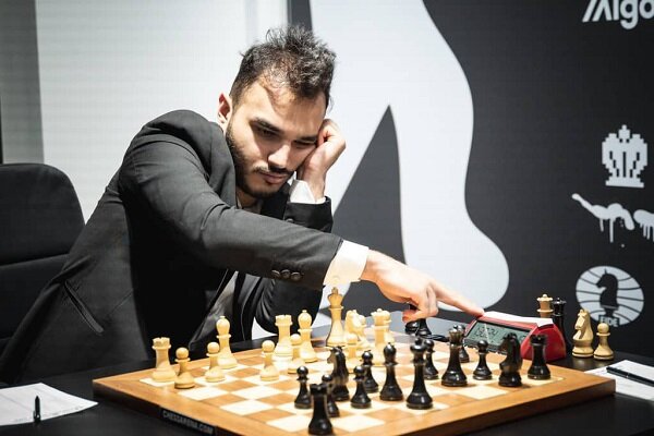 لاعب شطرنج إيراني يتوّج بلقب بطل أرمينيا بهزيمة منافسه الألماني