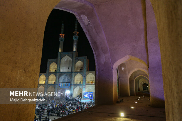 Historic sites in Yazd go dark to mark Earth Hour