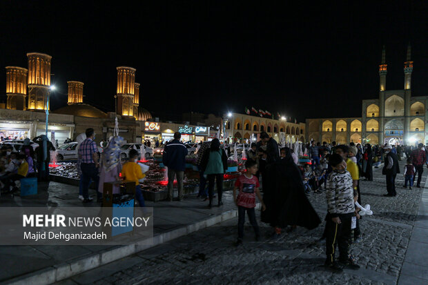 Historic sites in Yazd go dark to mark Earth Hour