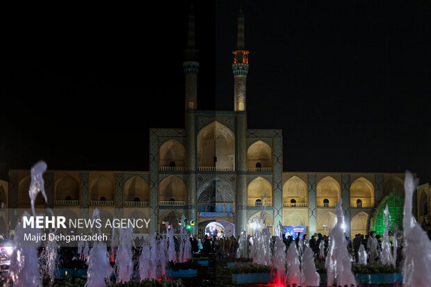 Historic sites in Yazd go dark to mark Earth Hour