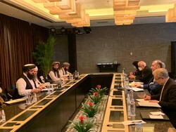 ایرانی وزیر خارجہ کی افغانستان کے عبوری وزیر خارجہ سے ملاقات