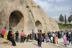 بازدید یک میلیون و ۹۵۶ هزار نفر از جاذبه‌های گردشگری کرمانشاه