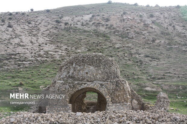 Siagol fire temple in Eyvan County