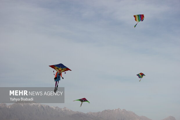 Kite running festival in Kermanshah