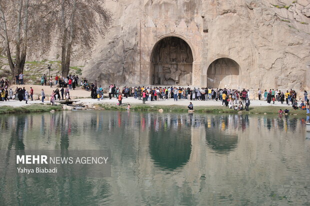 مجموعه تاریخی«طاق بستان» میزبان گردشگران نوروزی