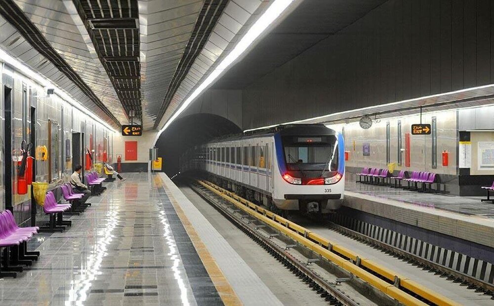 سازمان قطار شهری قم به حذف خط B مترو اعتراض کرد