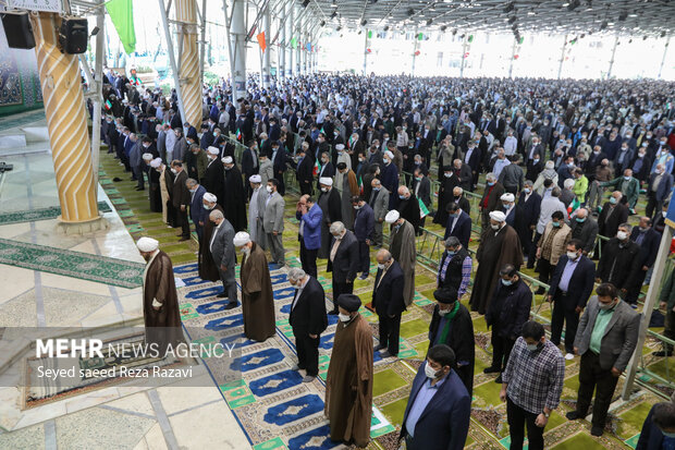 نماز جمعه تهران دوازدهم فروردین 1401 به امامت حجت السلام و المسلمین  محمدجواد حاج علی‌اکبری در دانشگاه تهران اقامه شد