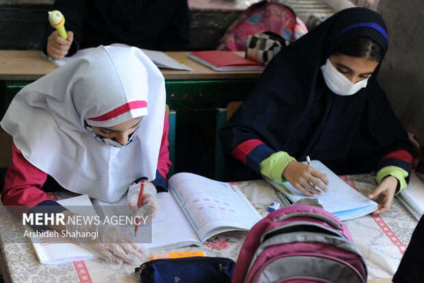 Reopening of Iranian schools after 2 years