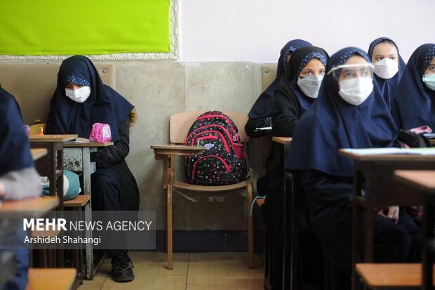 Reopening of Iranian schools after 2 years