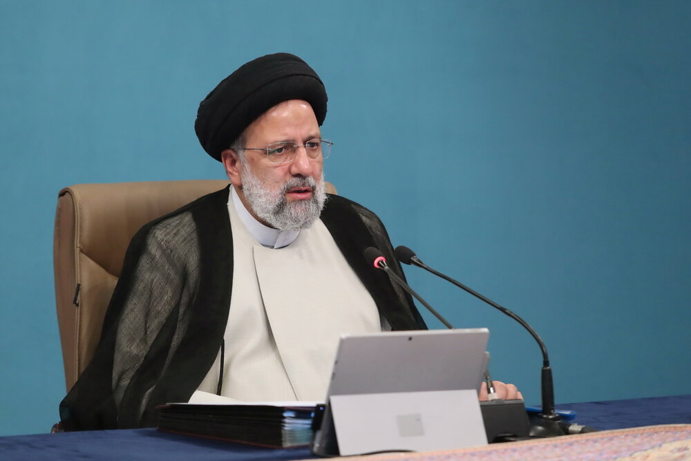 در مذاکرات هسته‌ای  از حقوق ملت ایران عقب‌نشینی نخواهیم کرد