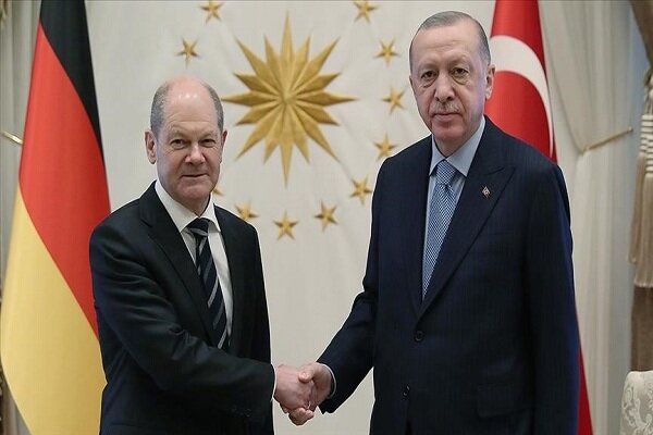 آلمان به موضع بی‌طرفی خود در روابط ترکیه و یونان بازگردد