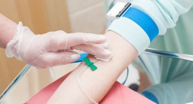 حکم تزریق واکسن و آمپول‌ برای روزه‌دار