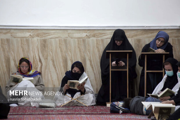 جزء‌خوانی قرآن در امامزاده ابراهیم کرمانشاه