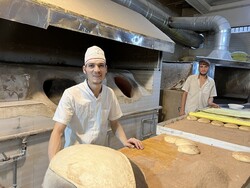 نانوایی در ماه رمضان سخت‌ترین کار دنیاست!