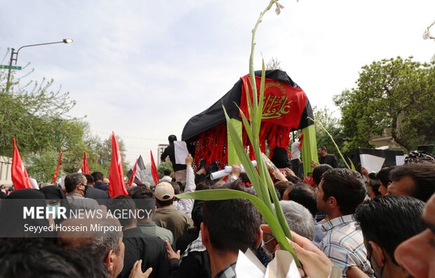 تشییع پیکر شهید دارایی در مشهد