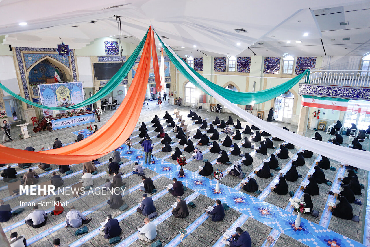 رمضان المبارک میں ہمدان میں محفل انس با قرآن کا سلسلہ جاری