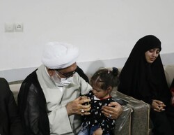تولیت آستان قدس رضوی با خانواده شهید جهادگر دارایی دیدار کرد