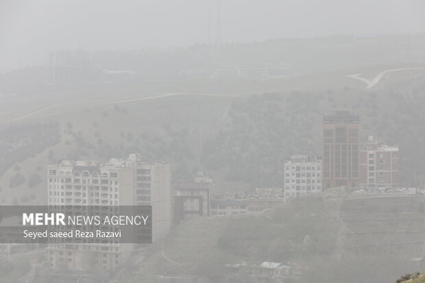 کیفیت هوای تهران امروز ۱۹ فروردین‌ماه ۱۴۰۱ در شرایط خطرناک قرار دارد و برای همه گروه‌ها ناسالم است