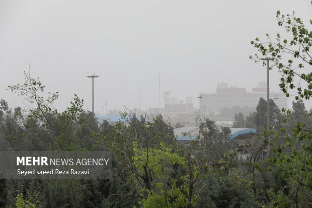 Tehran air pollution from sand storm