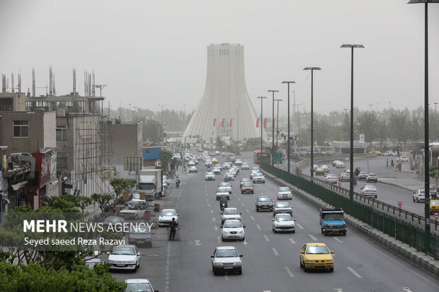 Tehran air pollution from sand storm