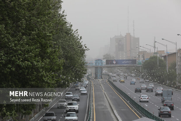 Tehran air pollution from sand storm