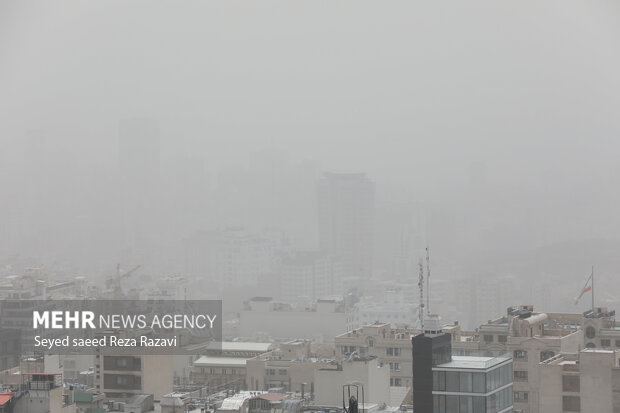 Tehran air pollution from sand storm