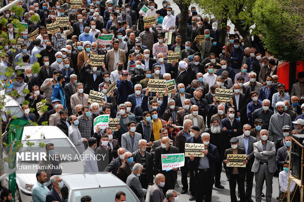 راهپیمایی مردم همدان در محکومیت حادثه مشهد