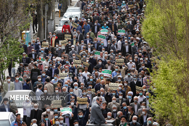 راهپیمایی مردم همدان در محکومیت حادثه مشهد