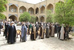 تجمع طلاب و روحانیون بوشهر در محکومیت حمله تروریستی در حرم رضوی