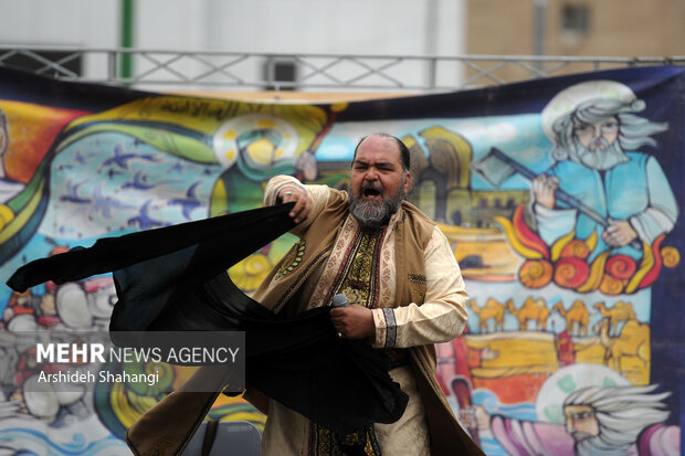 Street theater performances in Revolution Art Week 