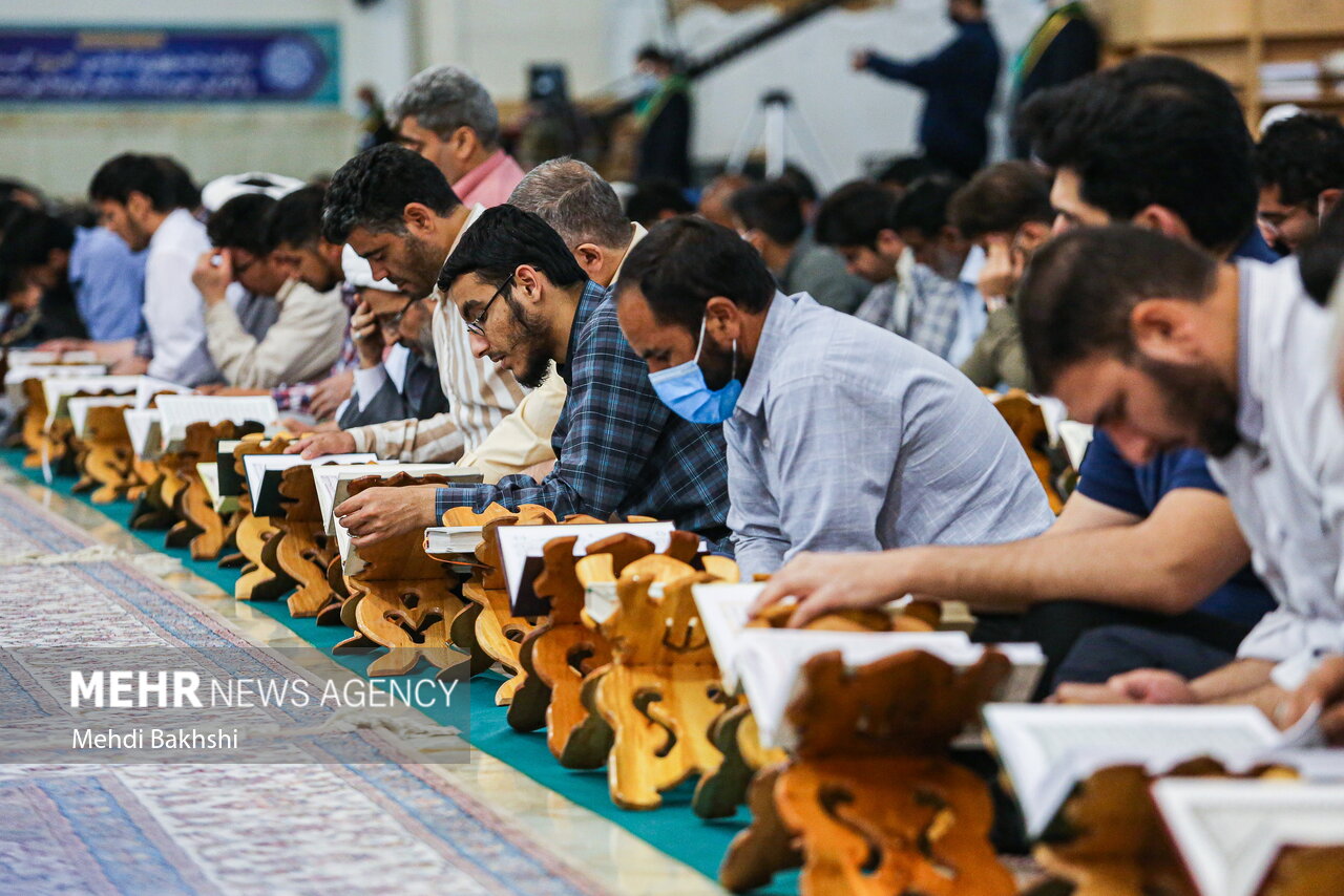 برگزاری ۱۲ محفل قرآن کریم به مناسبت شهادت طلاب مشهدی در کرمانشاه