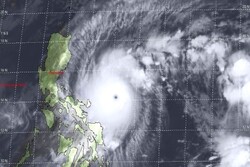 Tropical storm Megi makes landfall in central Philippines
