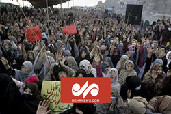 تجمع گسترده مردم در لیبرتی لاهور در حمایت از عمران خان