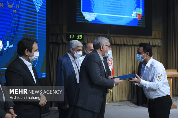 مراسم تقدیر و تکریم خادمان سلامت نوروزی صبح امروز با حضور بهرام عین اللهی وزیر بهداشت کشور برگزار شد