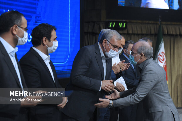 مراسم تقدیر و تکریم خادمان سلامت نوروزی صبح امروز با حضور بهرام عین اللهی وزیر بهداشت کشور برگزار شد