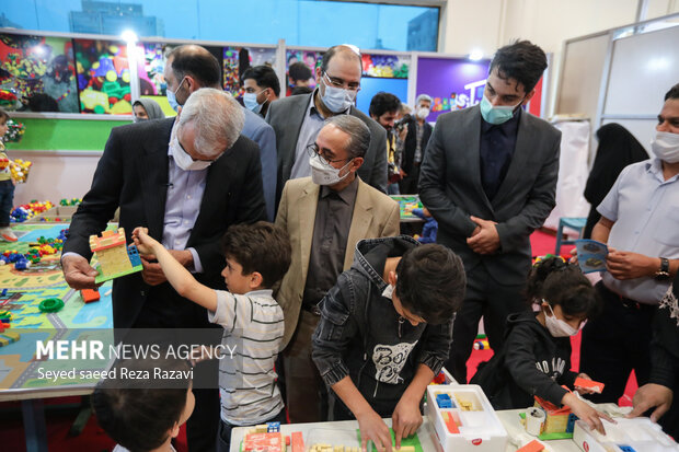 هفتمین جشنواره ملی اسباب‌بازی شامگاه امروز یکشنبه ۲۱ فروردین ۱۴۰۱ با حضور یوسف نوری وزیر آموزش و پرورش در مرکز آفرینش‌های فرهنگی هنری کانون افتتاح شد