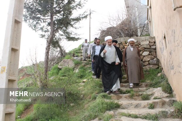 تکریم علمای اهل سنت سنندج و کامیاران توسط نماینده ولی‌فقیه در کردستان