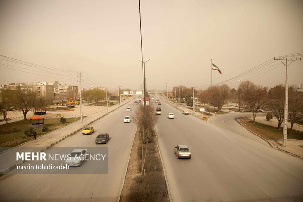 هجوم ریزگردها و و وضعیت بحرانی در کرمانشاه