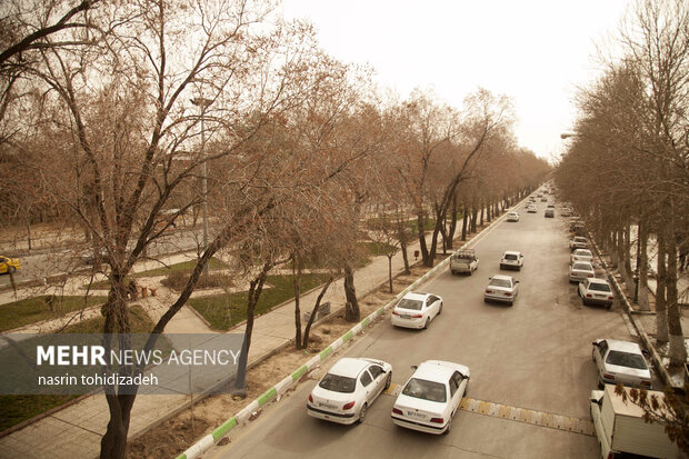 هجوم ریزگردها و و وضعیت بحرانی در کرمانشاه