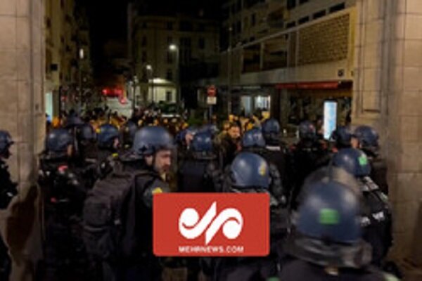 VIDEO: Violent demo. hit France following election results