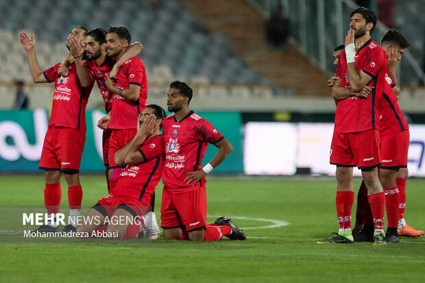 Tehran’s Esteghlal FC vs Nassaji of Mazandaran in Hazfi Cup
