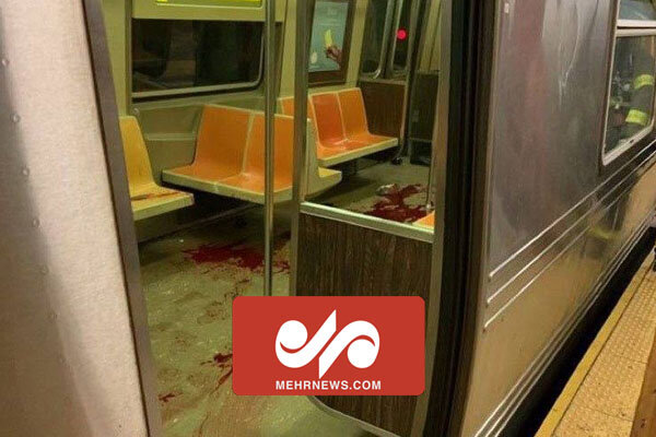 انفجار بمب دودزا و فرار مردم از متروی نیویورک