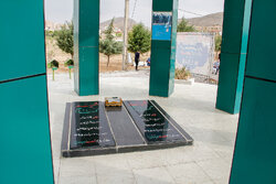 ۵۵ یادمان شهدای گمنام در استان فارس نیمه کاره است