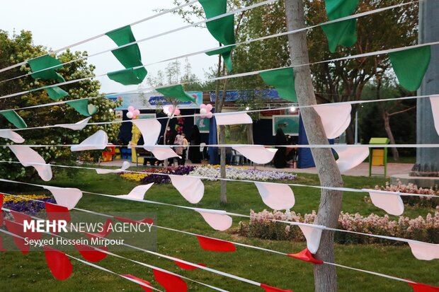 نمایشگاه قرآن و عترت در مشهد